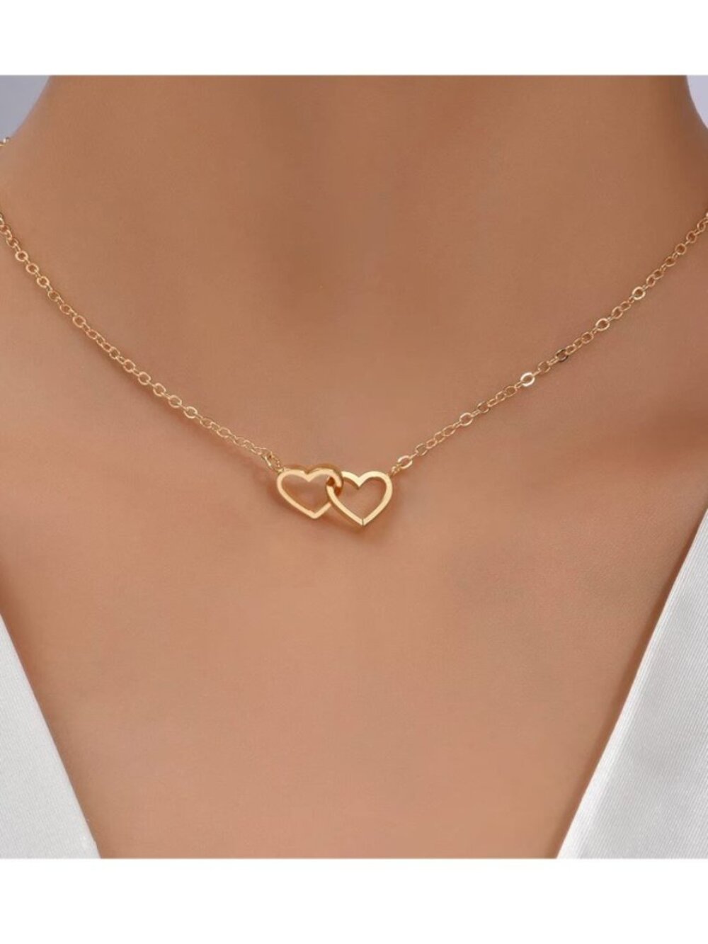 NEW 18K Yellow Gold Double Hollow Heart Dainty Necklace